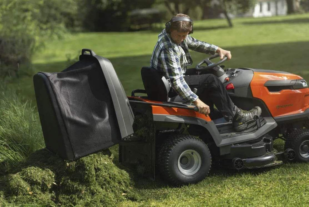 Husqvarna Rasentraktor TC 215T