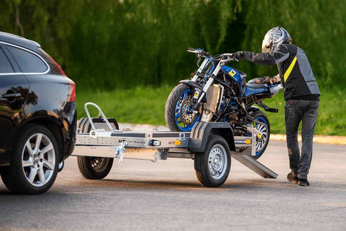 Kleiner Motorradanhänger UNITRAILER MOTO 1