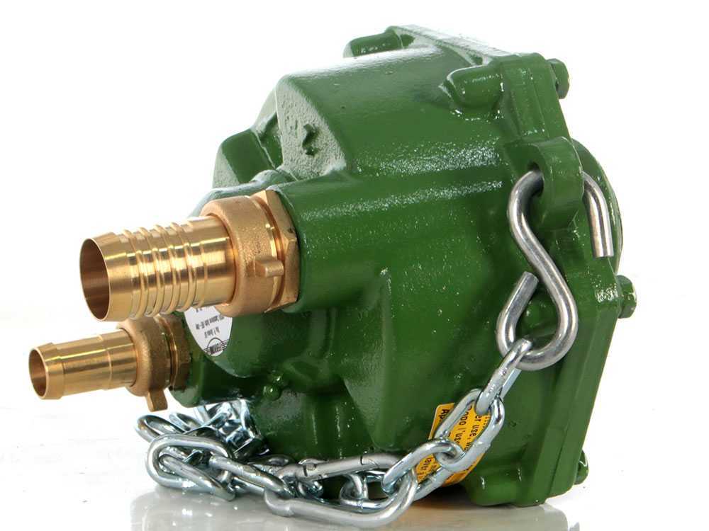 Wasserpumpe an der Zapfwelle des Traktors Ferroni ML 20, 30-19 mm Anschluss