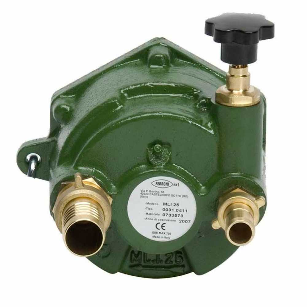Wasserpumpe an der Zapfwelle des Traktors Ferroni ML.I. 25, 30-19 mm Armaturen