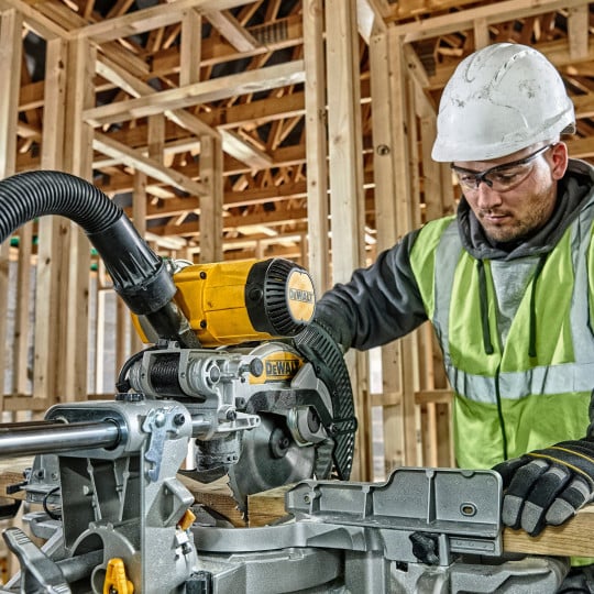 DEWALT 250 mm 1675 W Radialarmsäge – DWS727